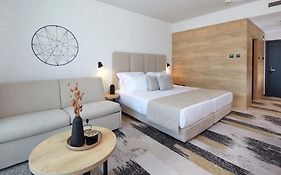 Hotel MARVEL - Ultra All Inclusive FULLY RENOVATED FREE Beach Access